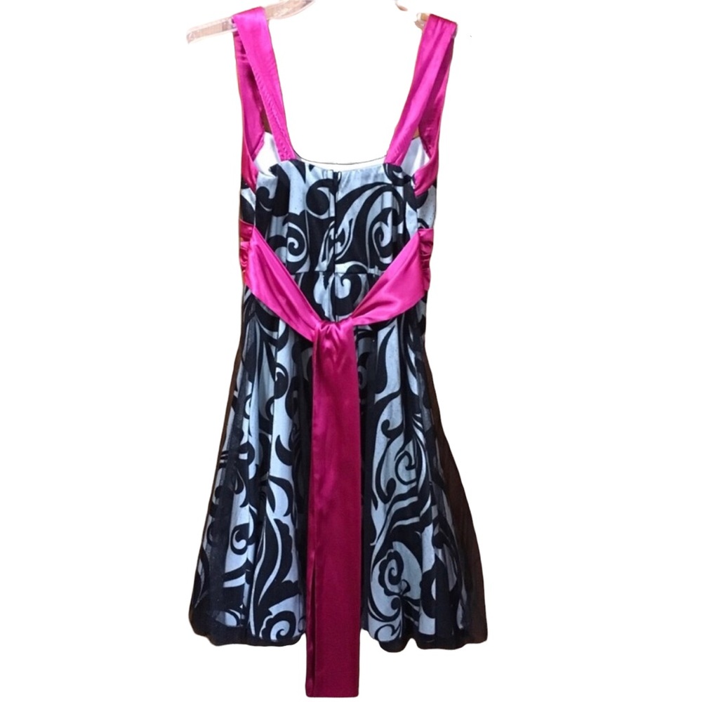 B. Darlin Sparkling Tule, Black, Cream & Hot Pink Party Dress Size Junior 5/6 - Picture 2 of 7